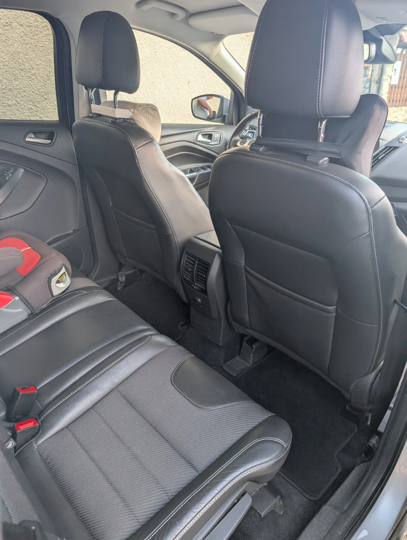 Ford Kuga  - изображение 7