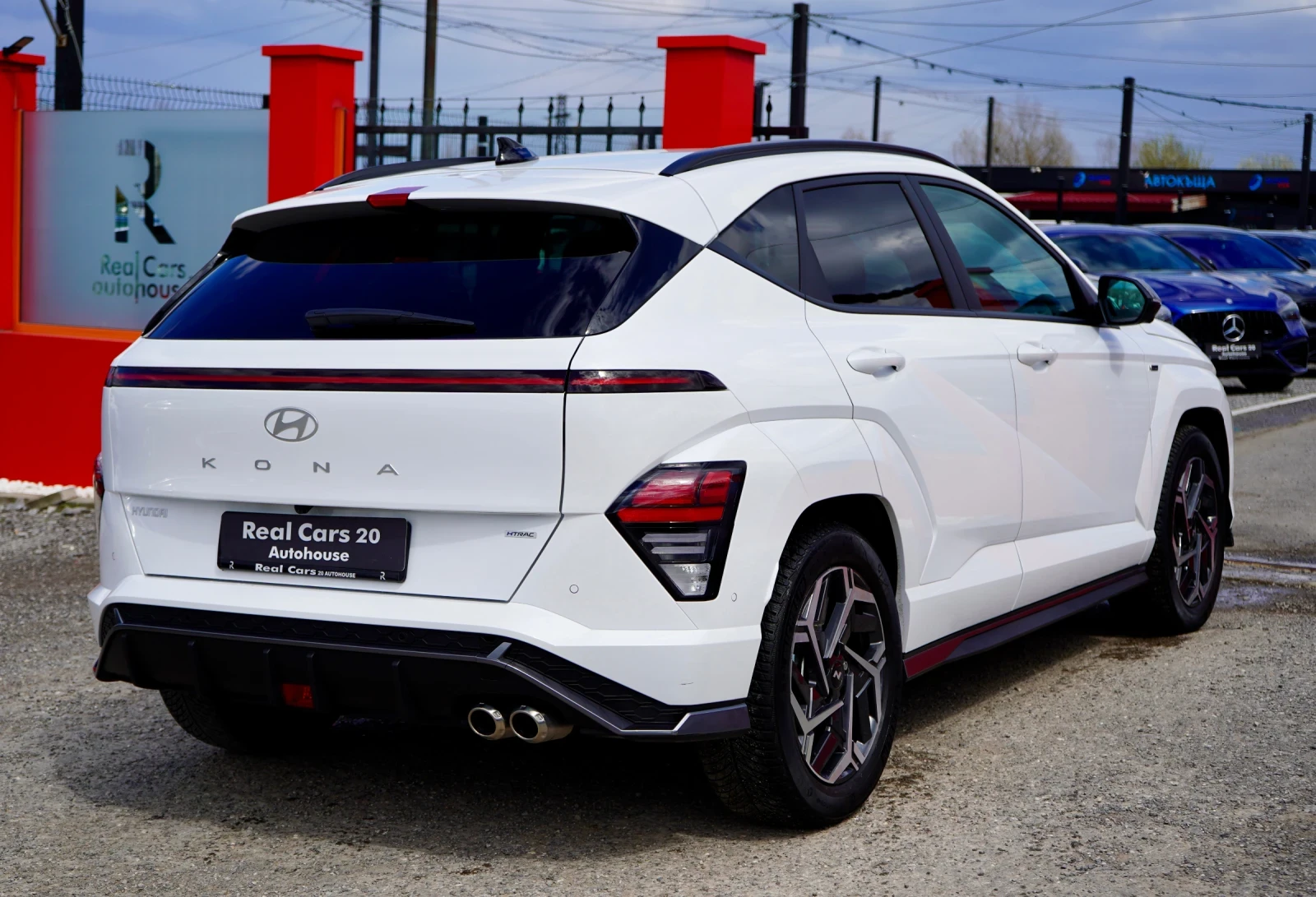 Hyundai Kona * 1.6* T-GDI* N line* 4x4* Bose* Pano* 360* Distr*, снимка 6 - Автомобили и джипове - 54147845