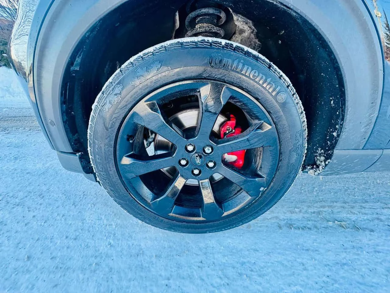 Ford Explorer * ST * ДИСТРОНИК * 360 * 7 МЕСТЕН * PANO, снимка 3 - Автомобили и джипове - 54623802