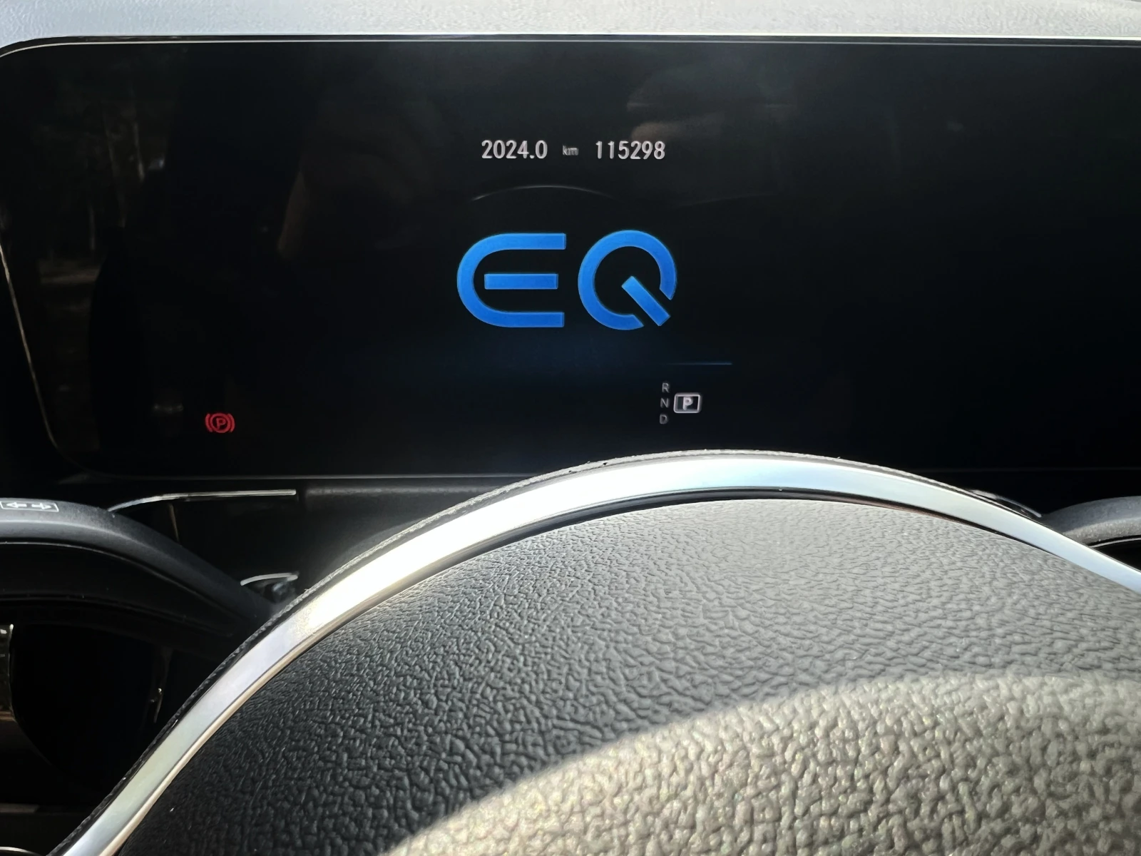 Mercedes-Benz EQA 300, снимка 10 - Автомобили и джипове - 55250409