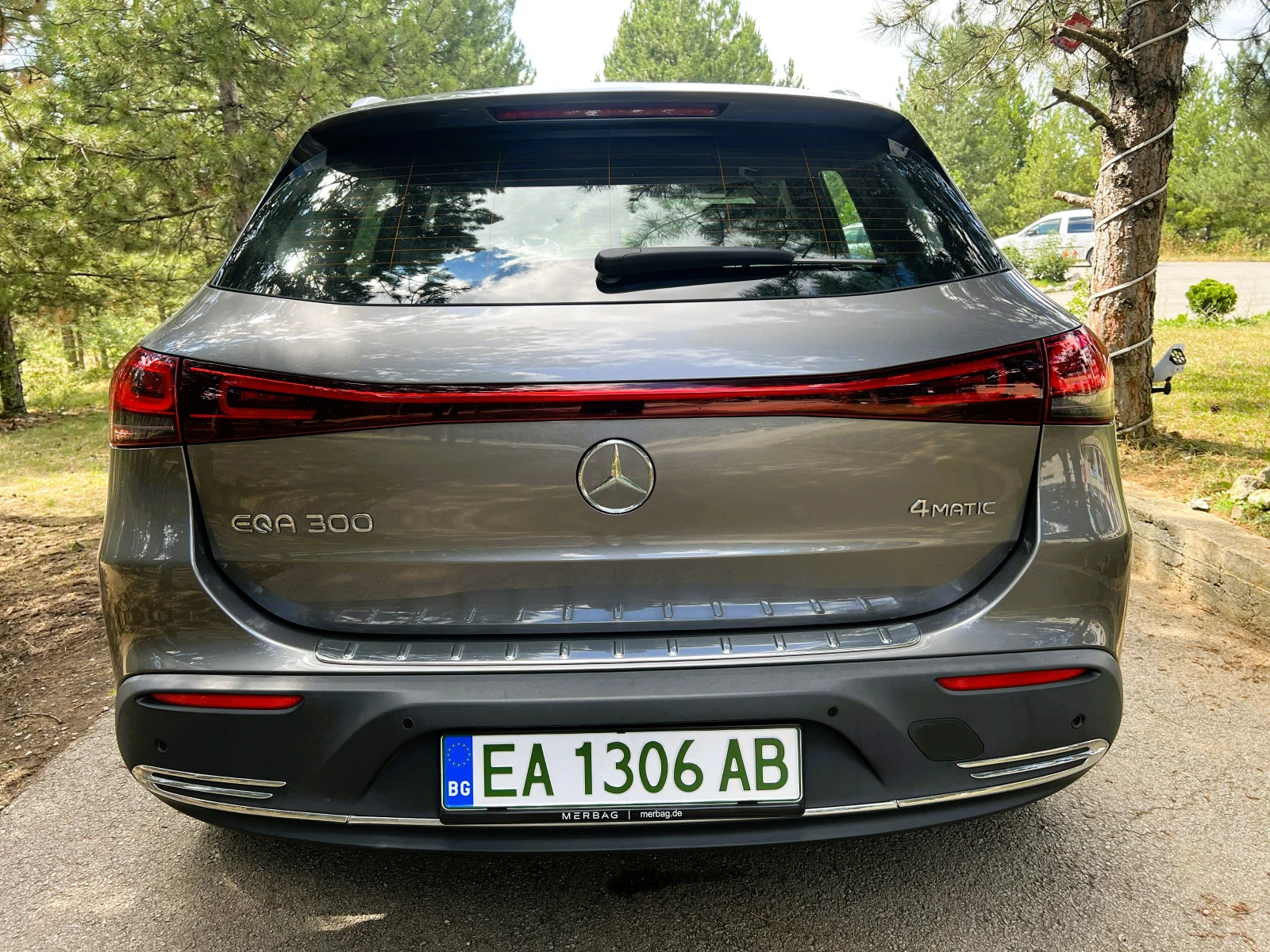 Mercedes-Benz EQA 300, снимка 5 - Автомобили и джипове - 55250409