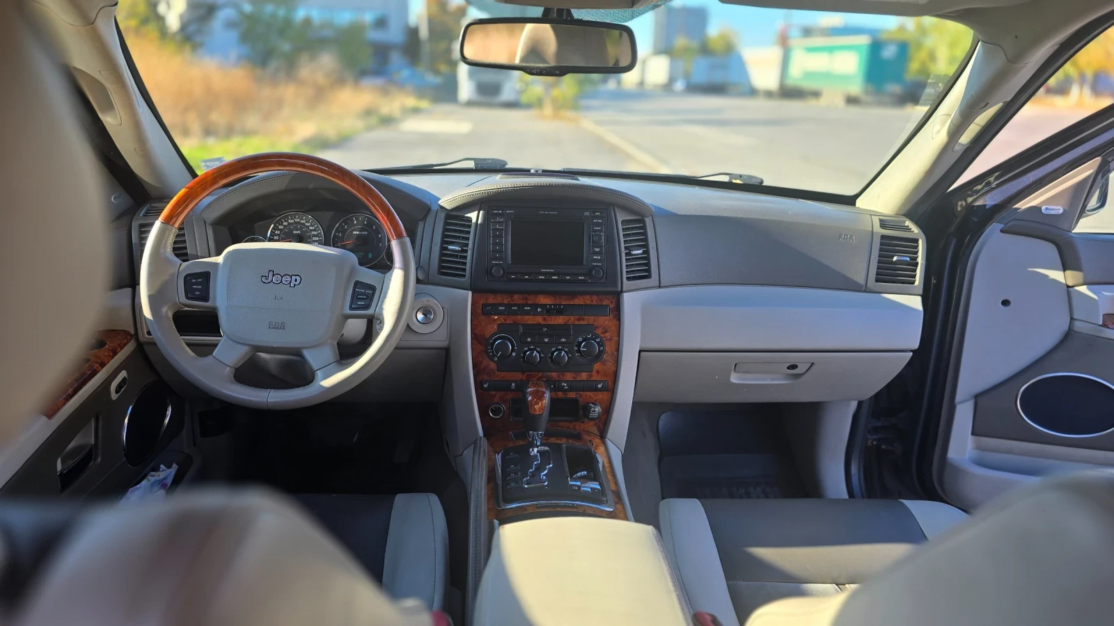 Jeep Grand cherokee 3.0CRD Overland , снимка 8 - Автомобили и джипове - 56725413