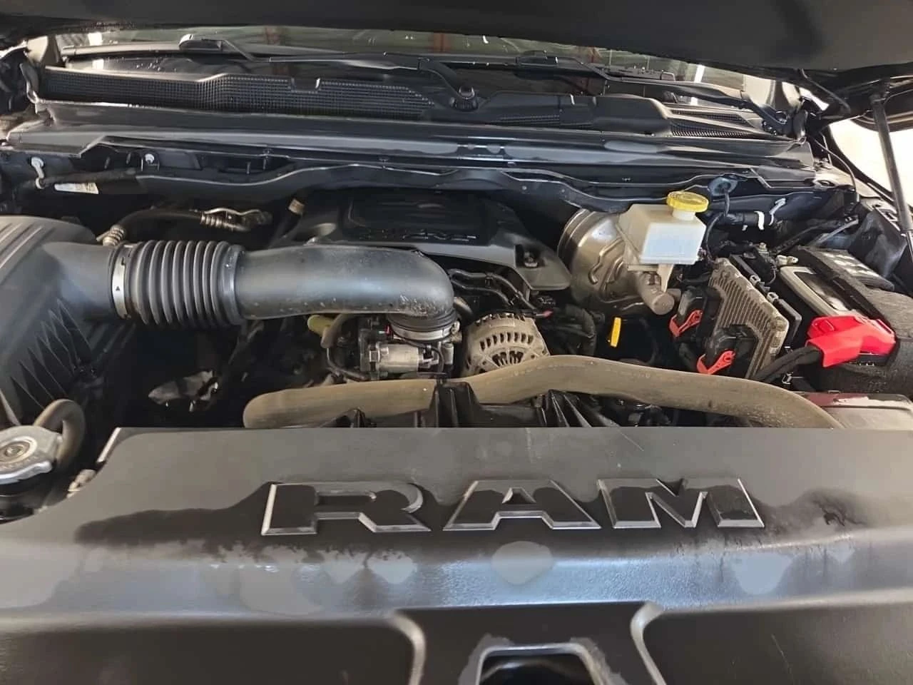Dodge RAM 1500, снимка 16 - Автомобили и джипове - 56740111