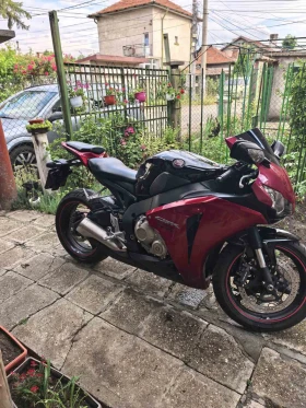 Honda Cbr Fireblade 1000 RR, снимка 1