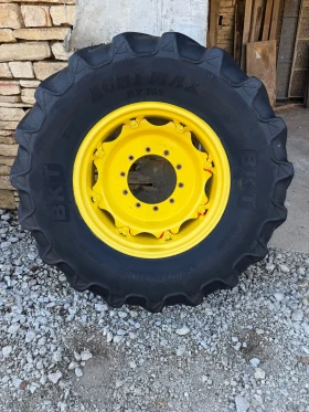 Трактор John Deere, снимка 1