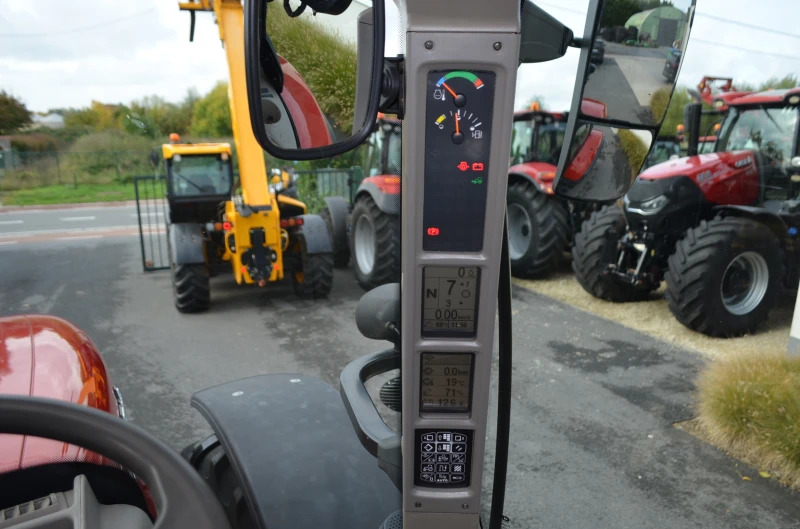 Трактор CASE IH  Puma 220, снимка 15 - Селскостопанска техника - 52483648