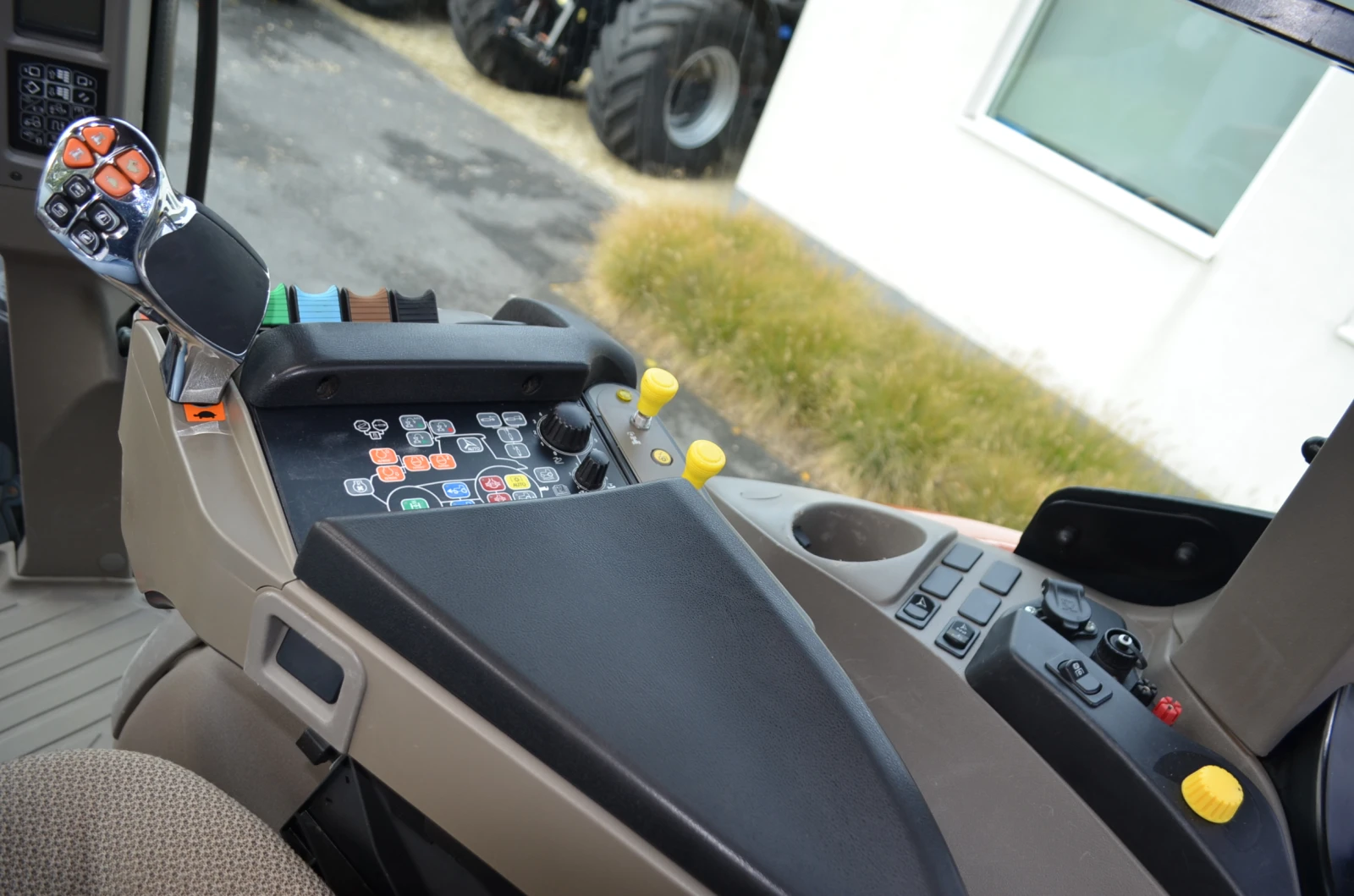  CASE IH  Puma 220 | Mobile.bg   9