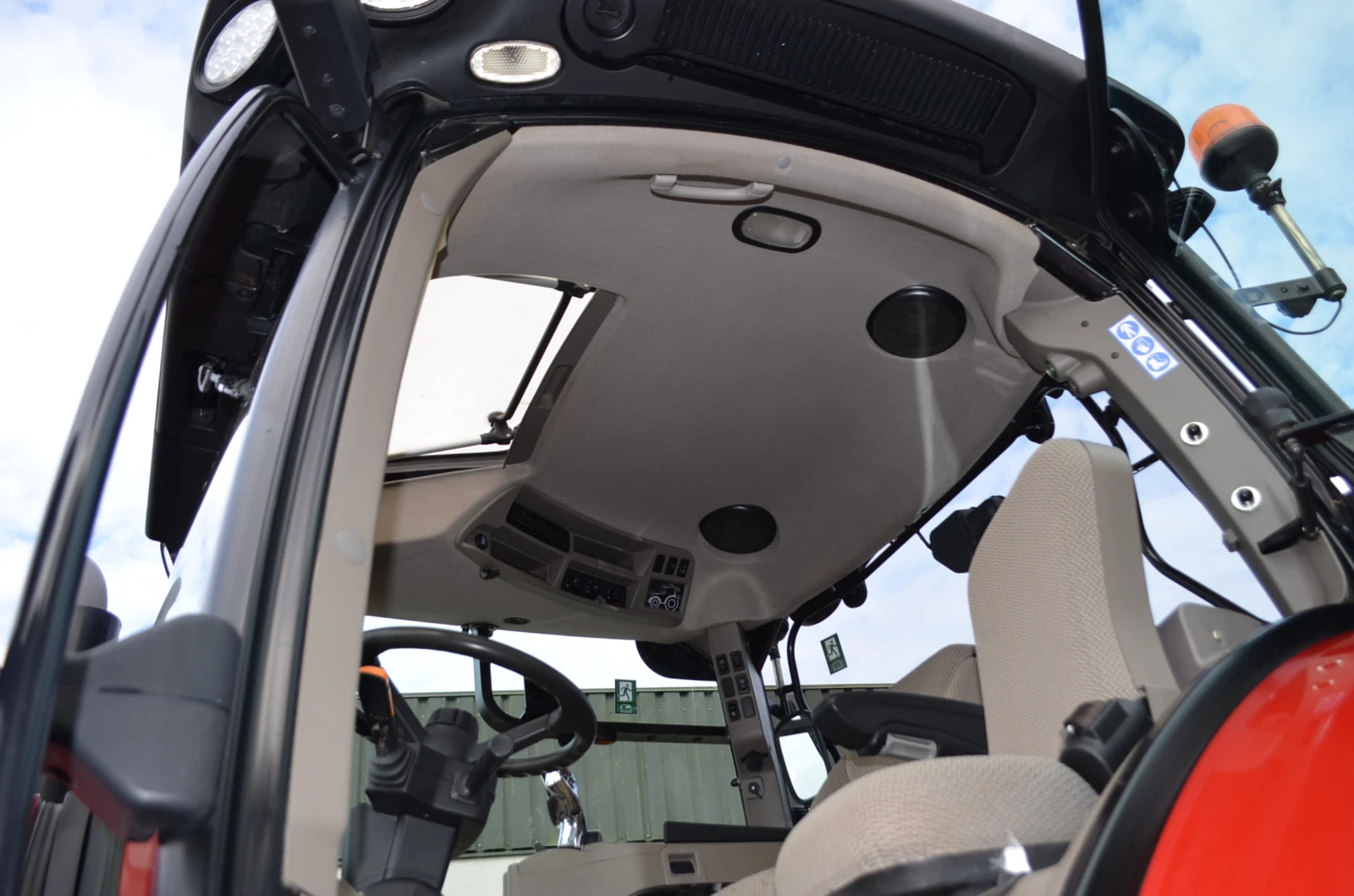  CASE IH  Puma 220 | Mobile.bg   7