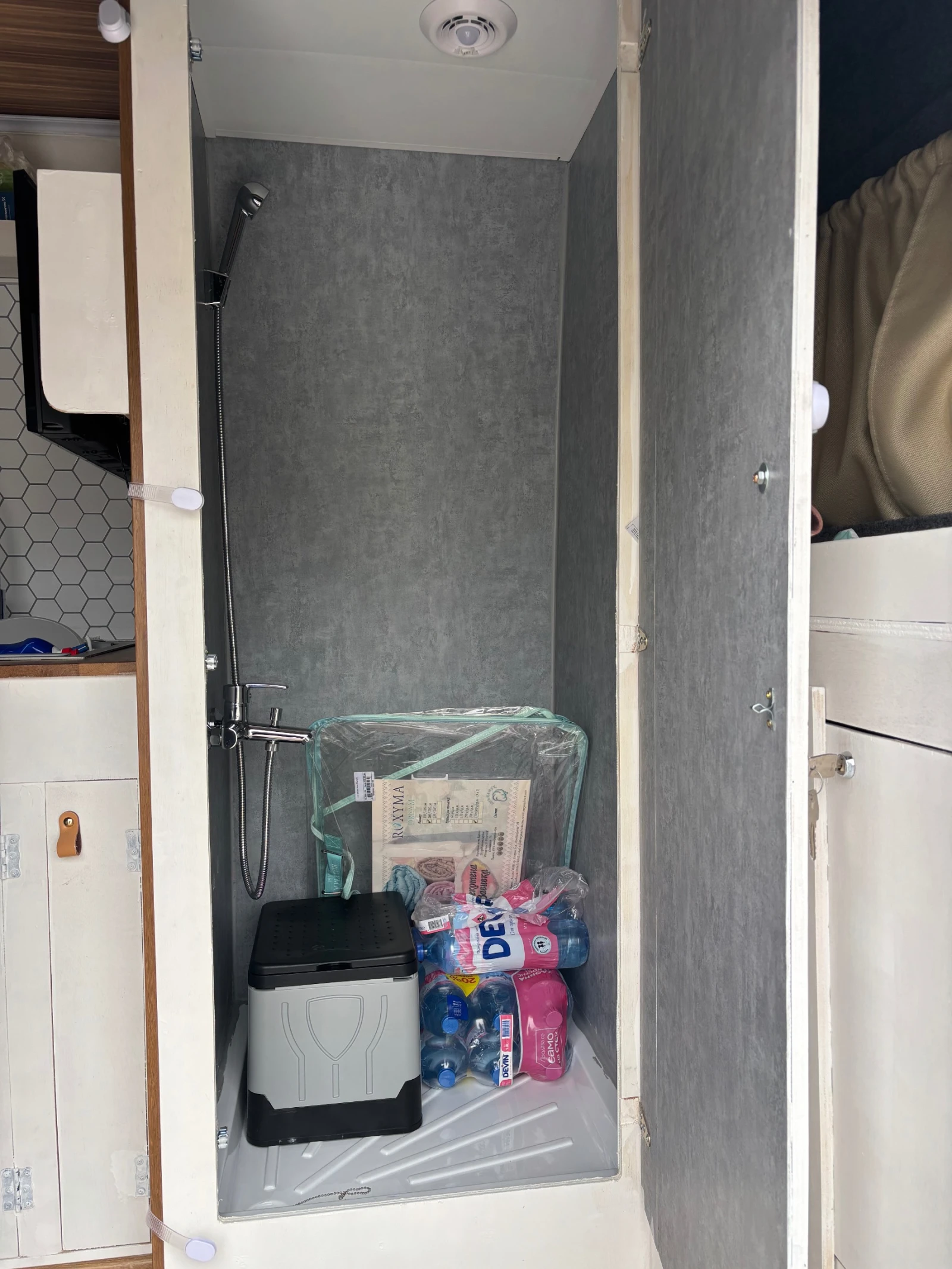 Кемпер VW Crafter, снимка 4 - Каравани и кемпери - 56288805