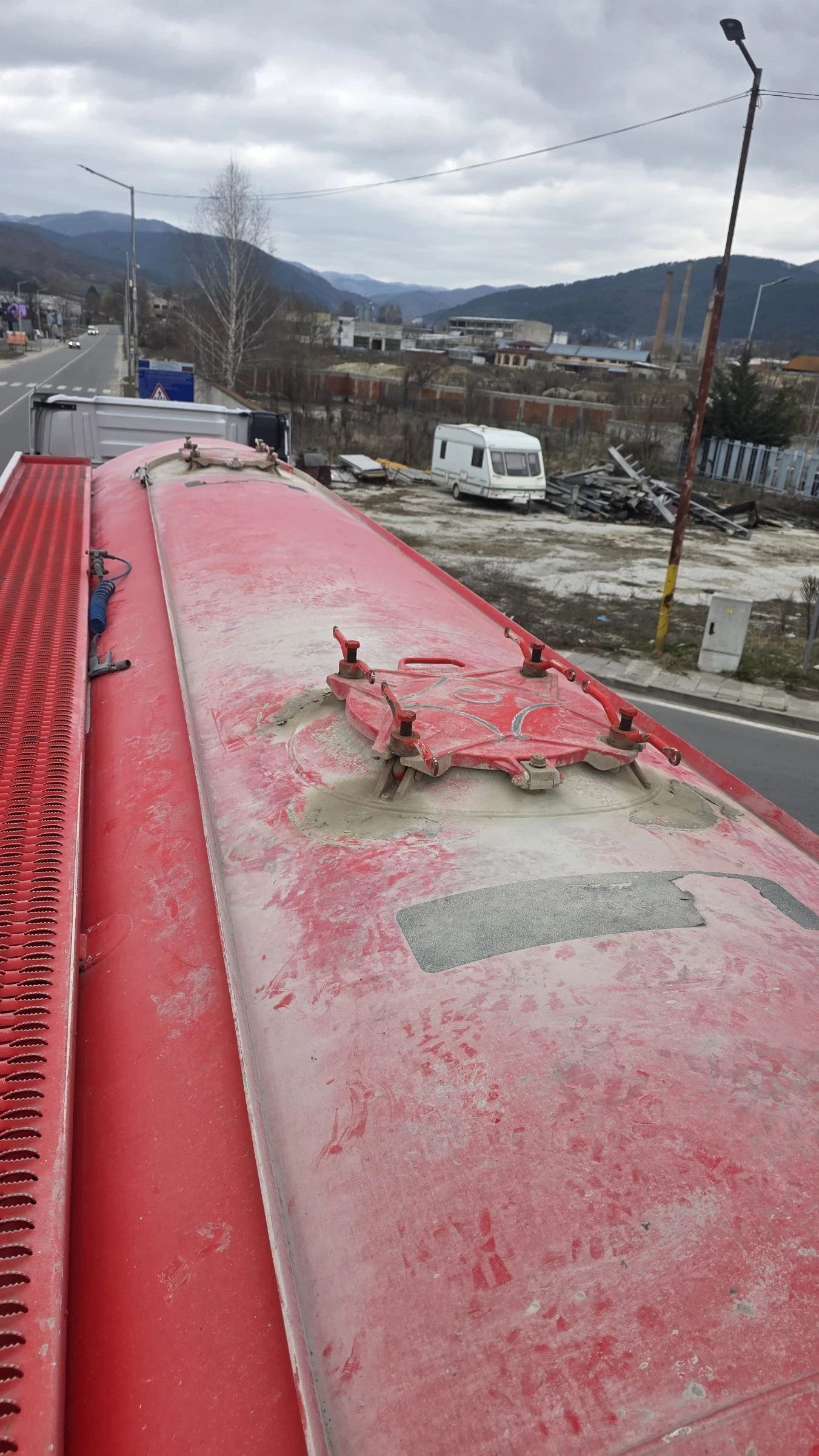 Полуремарке Spitzer 37 куб см, снимка 9 - Ремаркета - 53898003