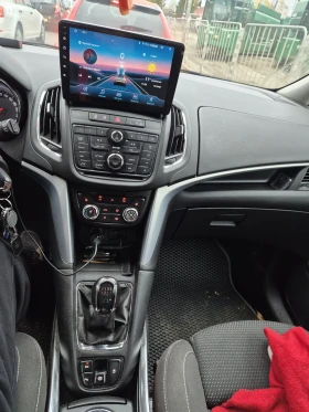 Opel Zafira 1.4 турбо, снимка 8