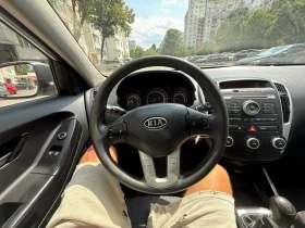Kia Ceed 1.4i 126хил!!!НОВВНОСАвстрияРегистрирана Обслужена, снимка 11