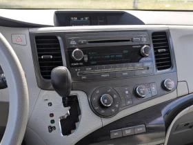 Toyota Sienna CARFAX* АВТОФИНАНСИРАНЕ БЕЗ ПЪРВОНАЧАЛНА ВНОСКА - 10000 лв. / 5112.92 € - 37447273 7