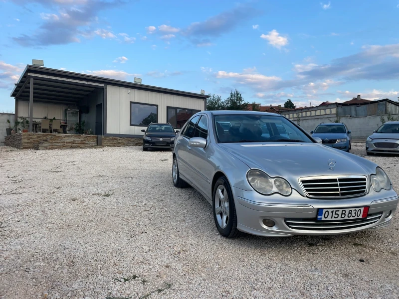 Mercedes-Benz C 200 C-220-CDI-AVANTGARDE-Навигация Кожа, снимка 8 - Автомобили и джипове - 46815869