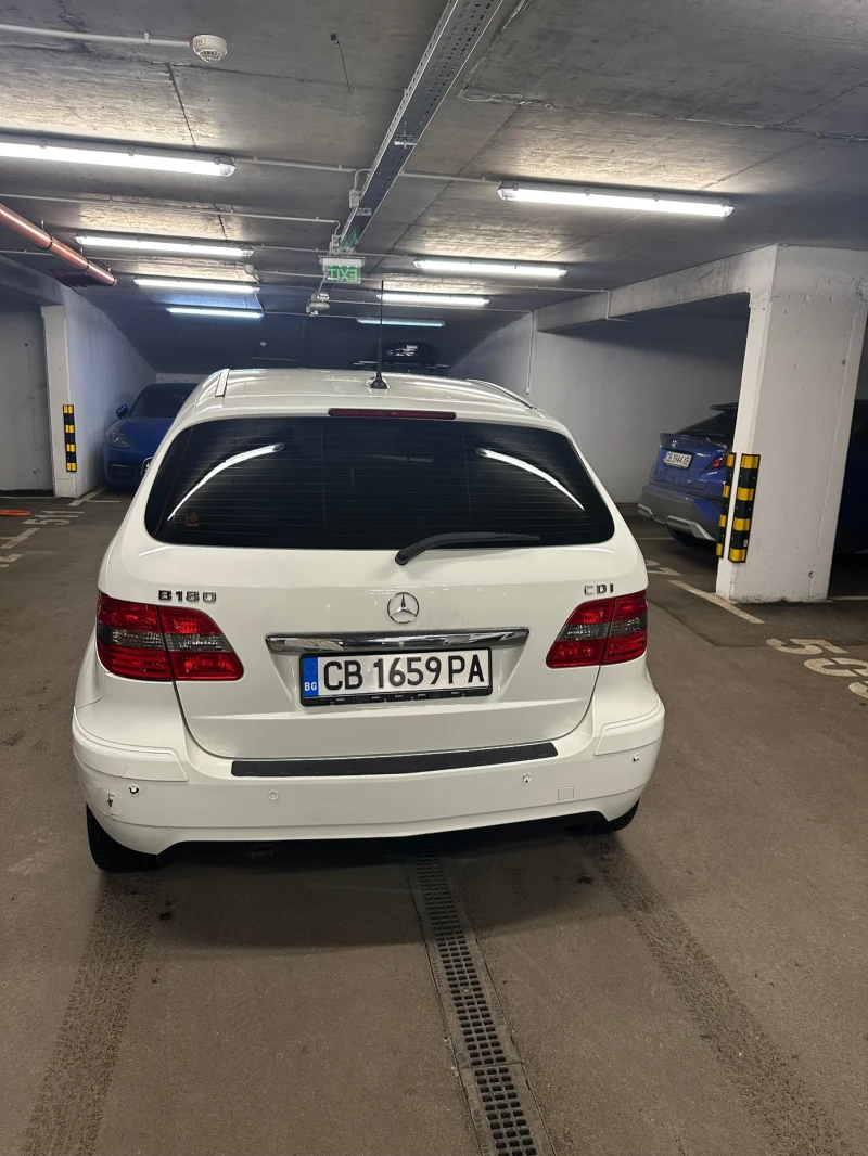 Mercedes-Benz B 180 ., снимка 3 - Автомобили и джипове - 48547871