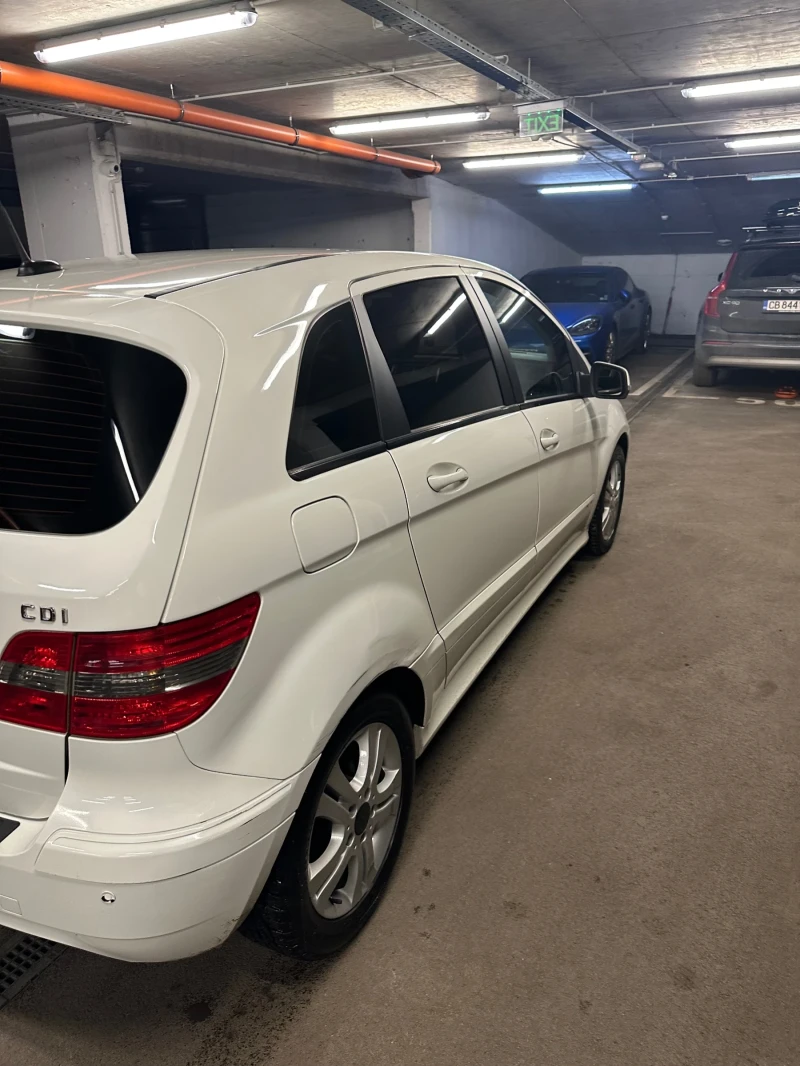 Mercedes-Benz B 180 ., снимка 10 - Автомобили и джипове - 48547871