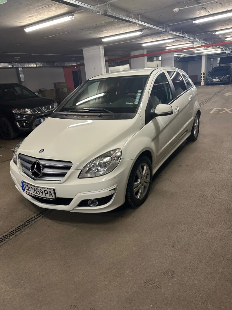 Mercedes-Benz B 180 ., снимка 1 - Автомобили и джипове - 48547871