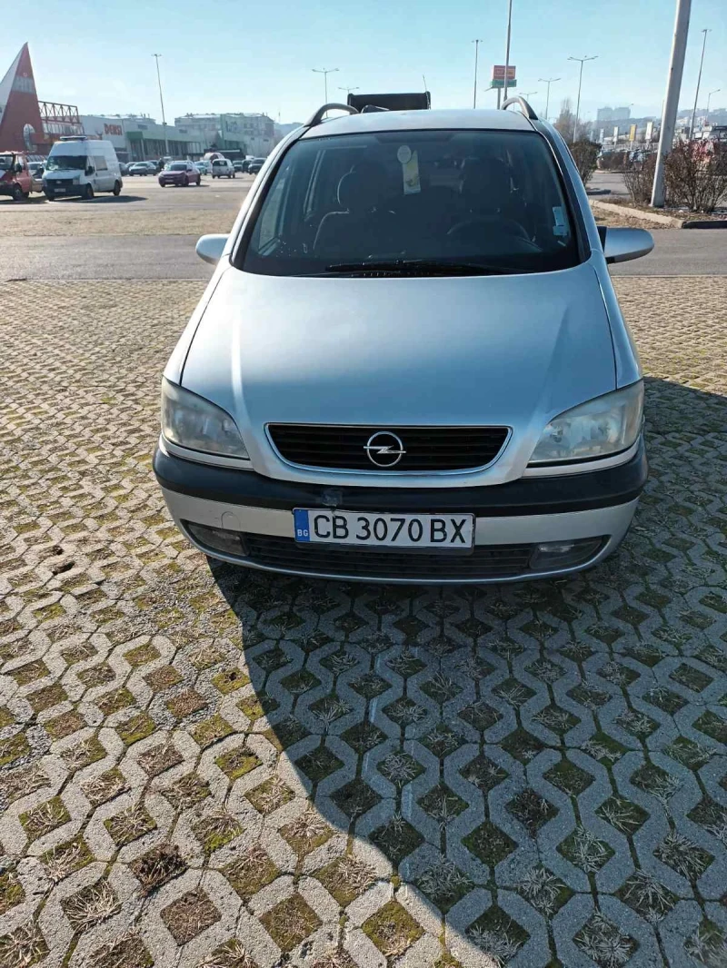 Opel Zafira Бензин метан, снимка 1 - Автомобили и джипове - 48636089