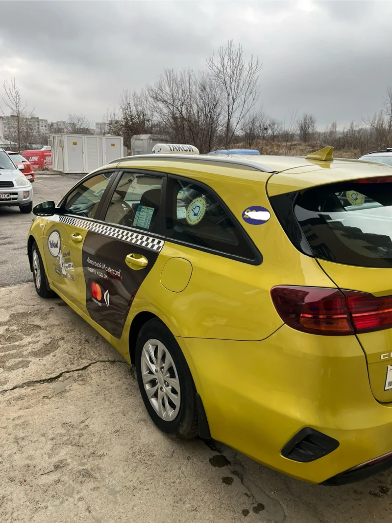 Kia Ceed, снимка 5 - Автомобили и джипове - 48679564