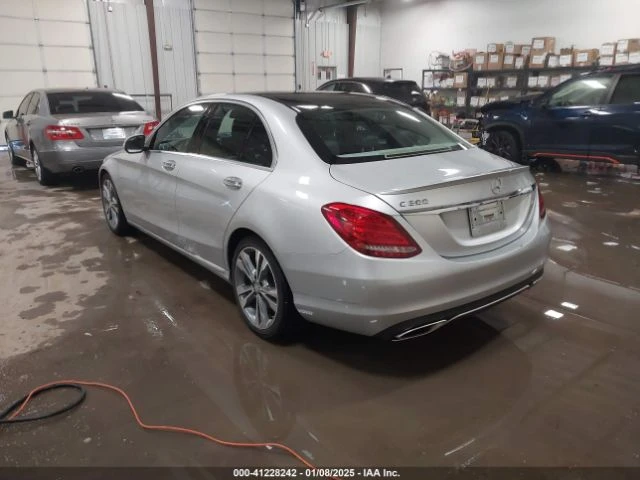 Mercedes-Benz C 300 BURMESTER* ПОДГРЕВ* КАМЕРА* КЕЙЛЕС* LANE* ASSIST - изображение 4