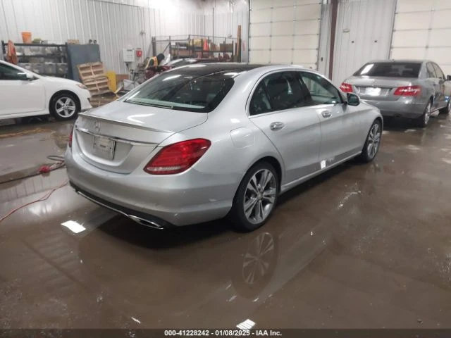 Mercedes-Benz C 300 BURMESTER* ПОДГРЕВ* КАМЕРА* КЕЙЛЕС* LANE* ASSIST - изображение 2