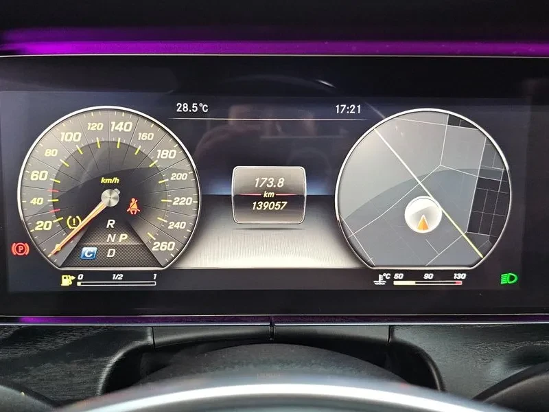 Mercedes-Benz E 220 d Coupe AMG/ HEAD UP/ PANO/ �������/ DIGI/ ������ | Mobile.bg � ����������� 8