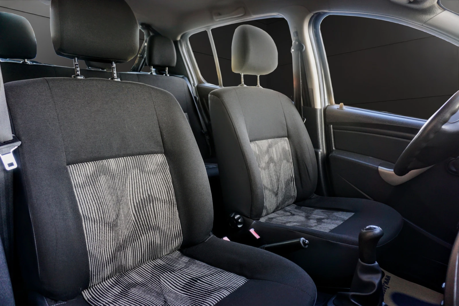 Dacia Sandero 1.4i GPL LAUREATE | Mobile.bg   11