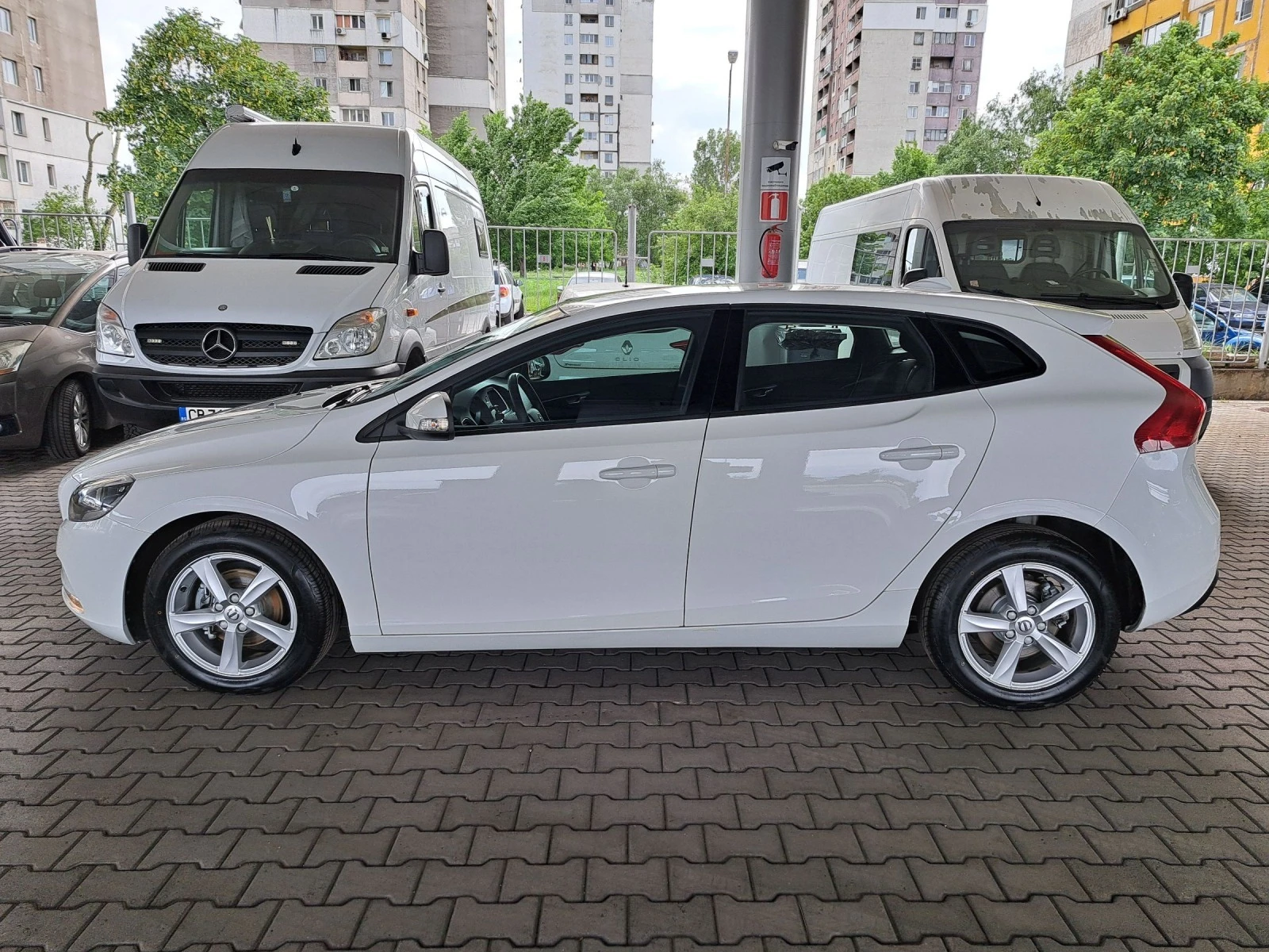 Volvo V40 1.6D 120ps ACTIVE ITALIA - изображение 3