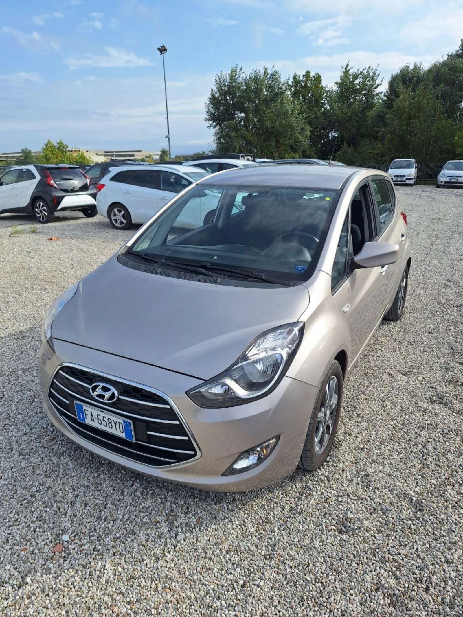 Hyundai Ix20 1.6CRDI EURO 6 - изображение 2