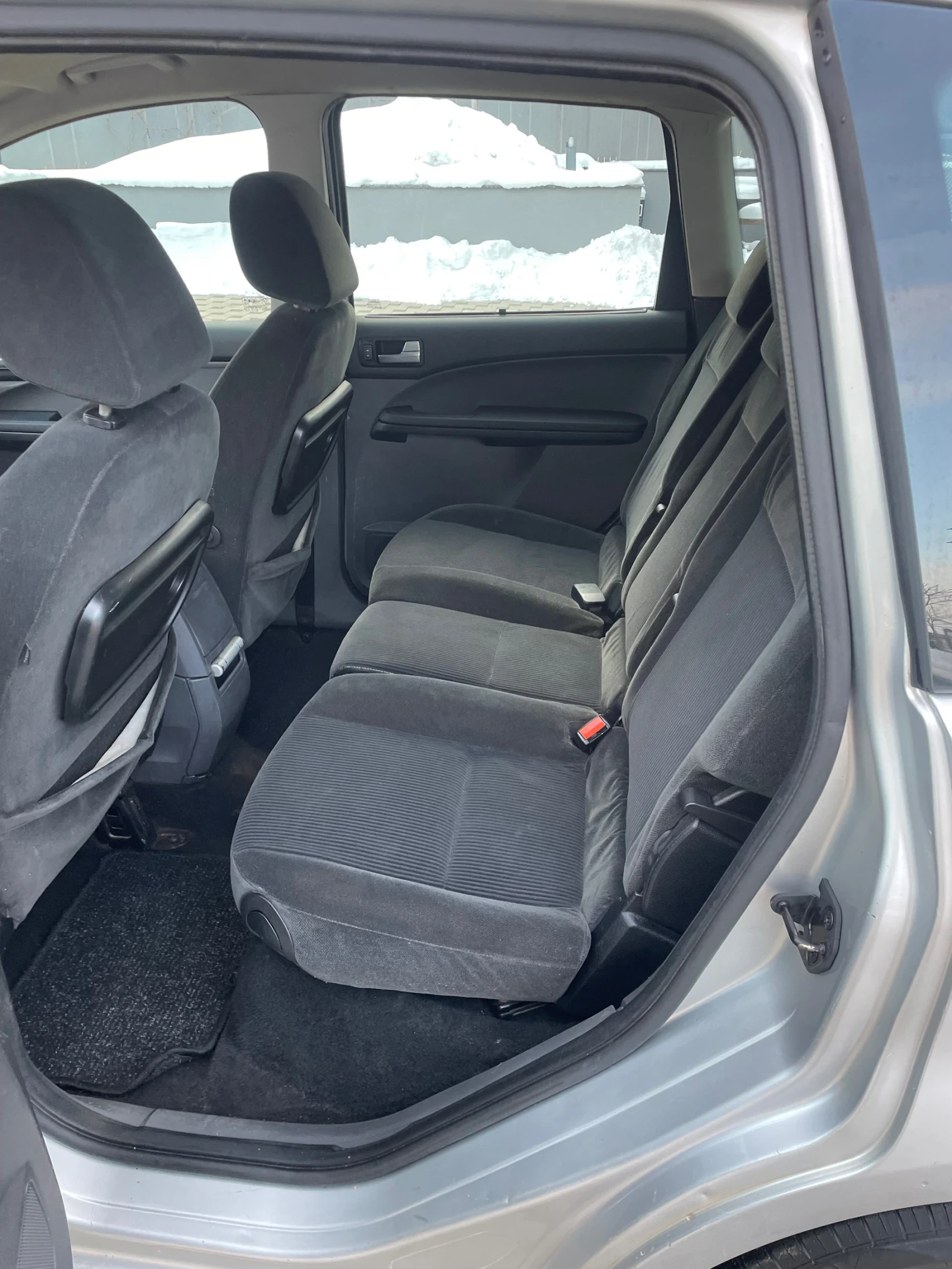 Ford C-max 1.6TDCi - изображение 10