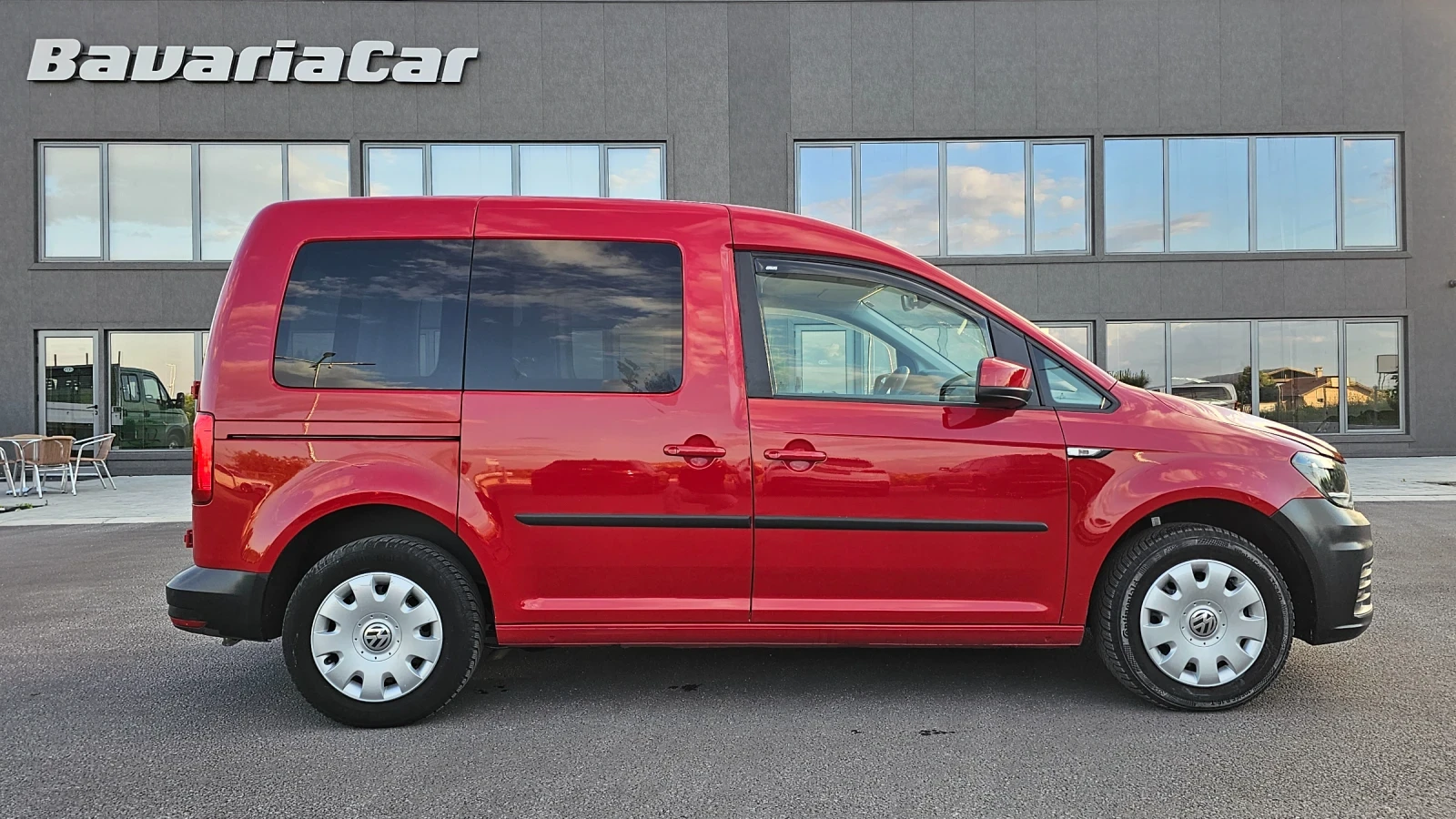 VW Caddy 1.4 TGI BlueMotion Eco-Fuel* Navi* Euro6d  - изображение 8