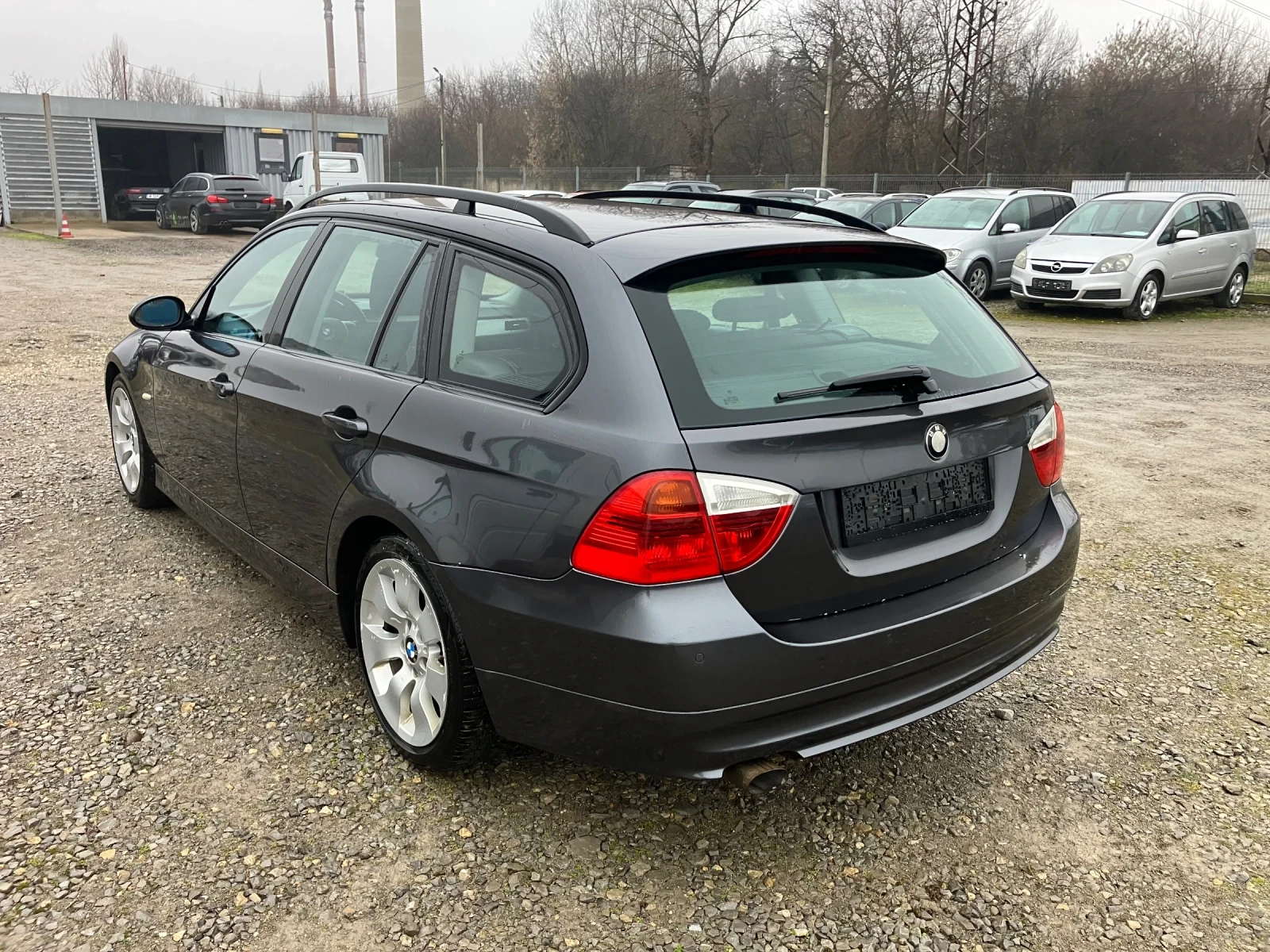 BMW 320 2.0 D - изображение 3