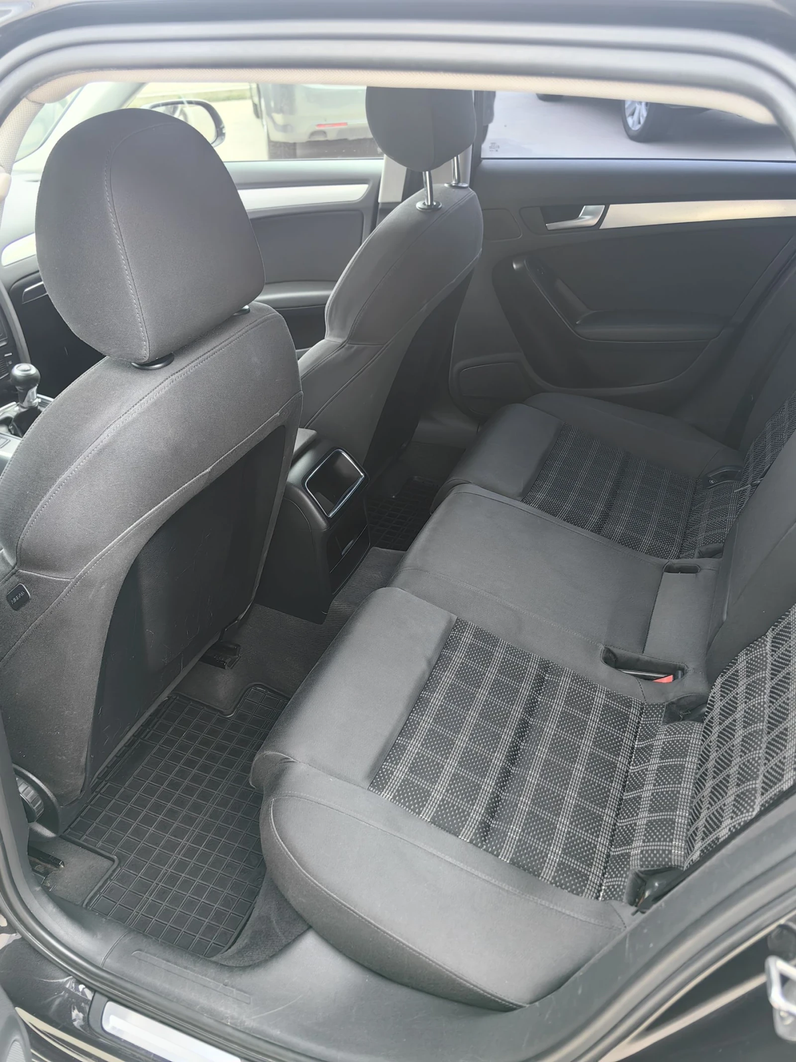 Audi A4, снимка 8 - Автомобили и джипове - 53876625