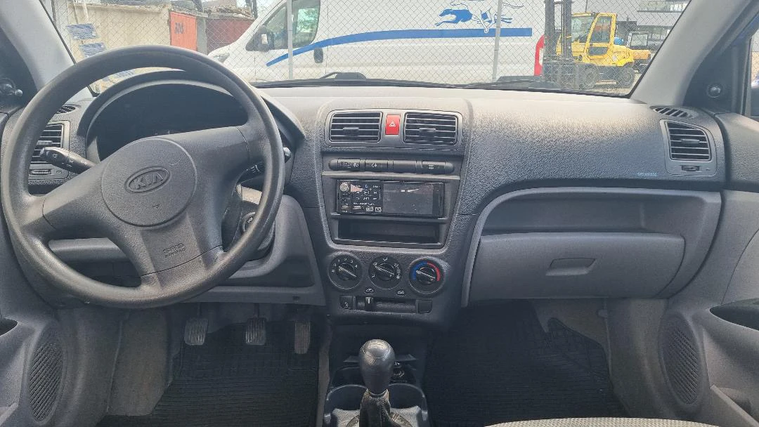 Kia Picanto, снимка 8 - Автомобили и джипове - 54967035