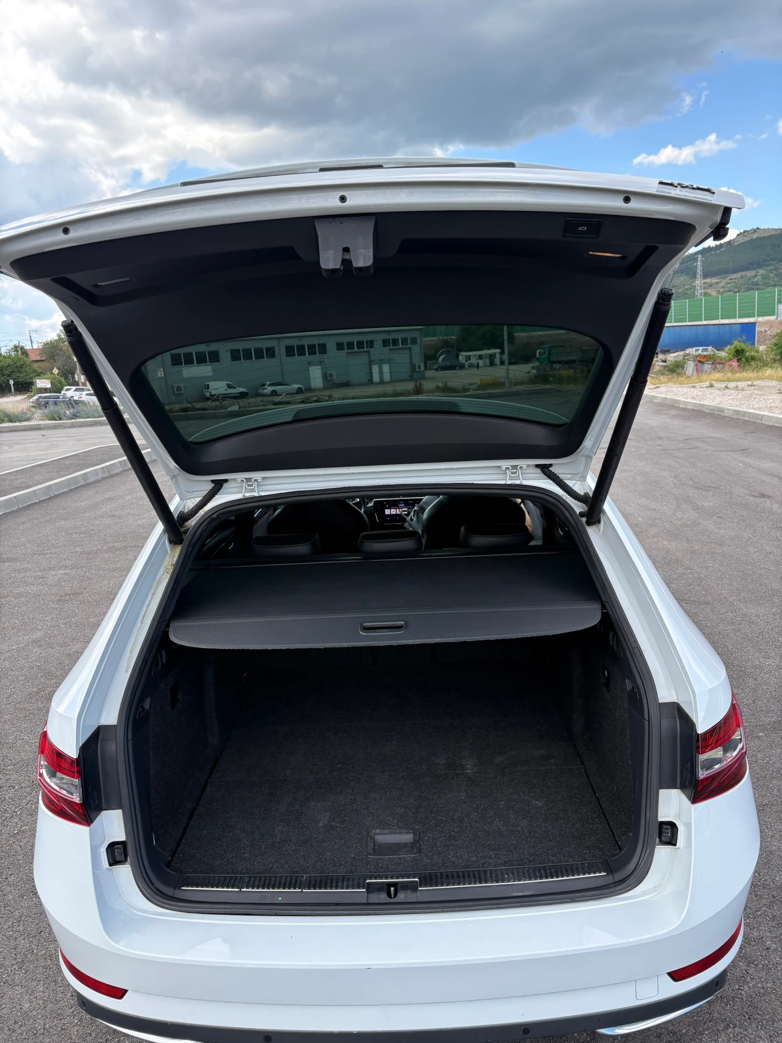 Skoda Superb  2000TDI 190 к.с. 4x4 DS, снимка 7 - Автомобили и джипове - 54976706