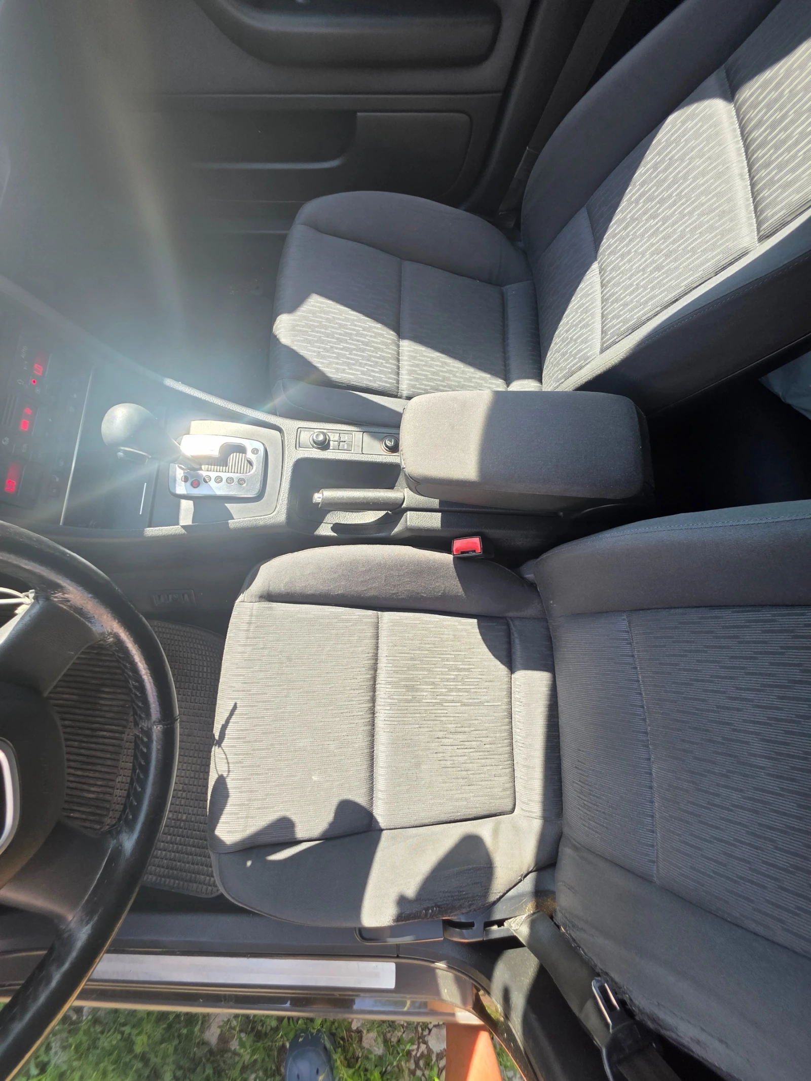 Audi A4 2.0.TDI Автоматик, снимка 11 - Автомобили и джипове - 55292289
