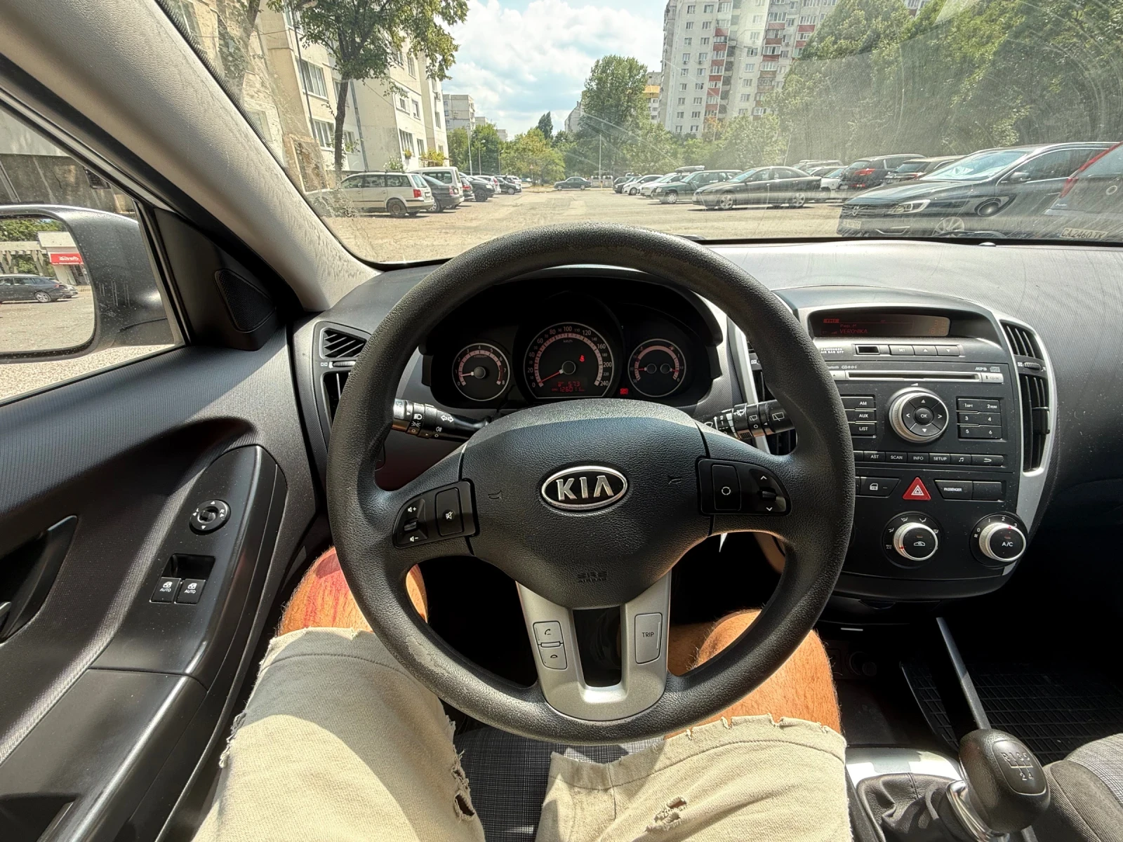 Kia Ceed 1.4i 126хил!!!НОВВНОСАвстрияРегистрирана Обслужена, снимка 12 - Автомобили и джипове - 55654446