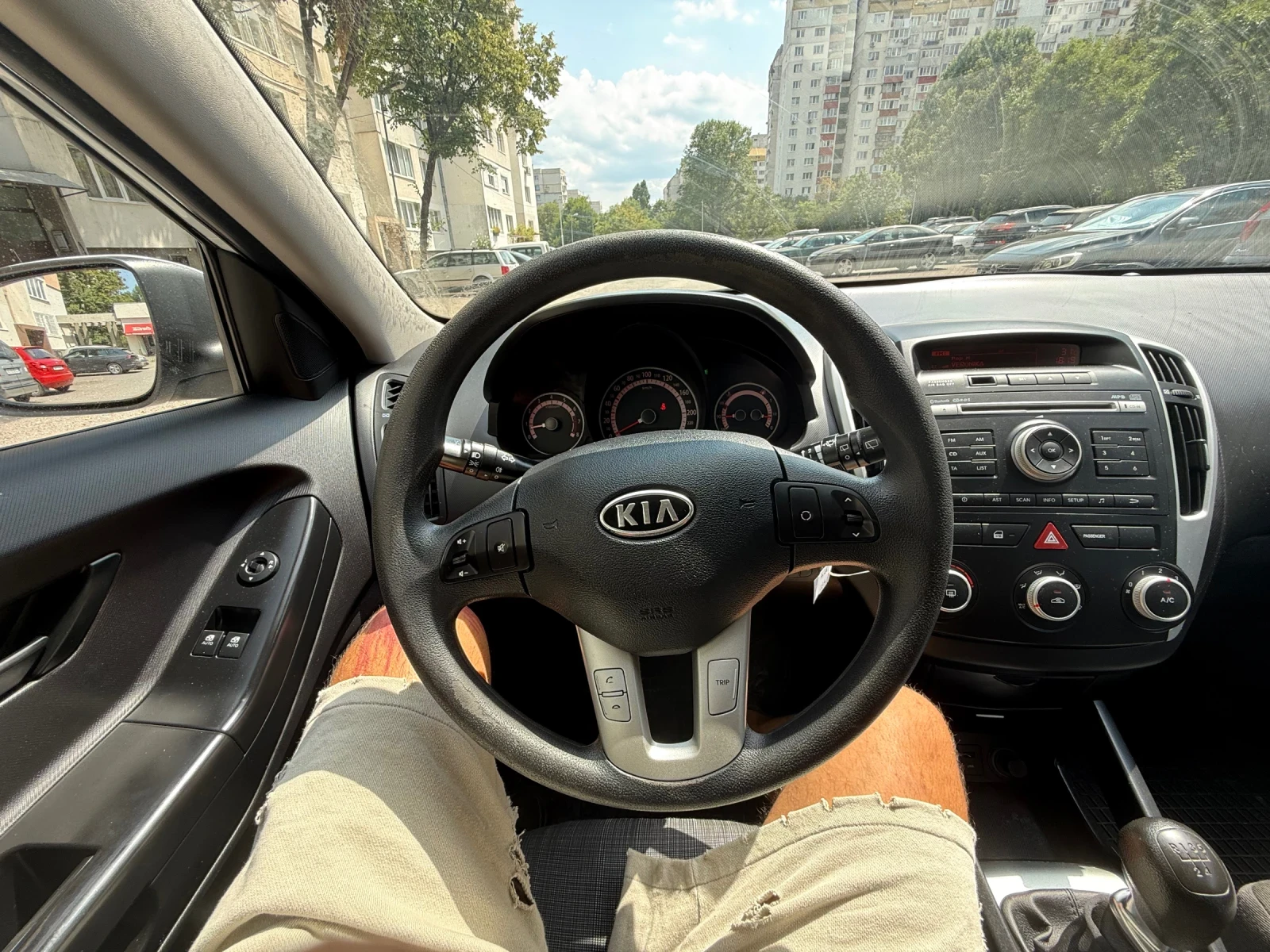 Kia Ceed 1.4i 126хил!!!НОВВНОСАвстрияРегистрирана Обслужена, снимка 11 - Автомобили и джипове - 55654446