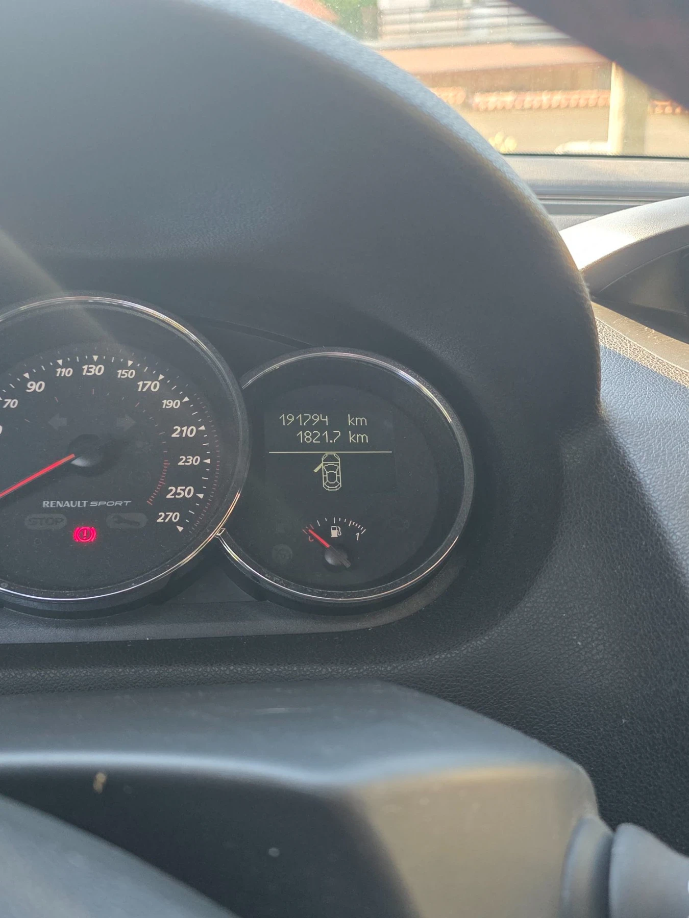 Renault Megane 1.6 dCi GT line, снимка 9 - Автомобили и джипове - 55693933
