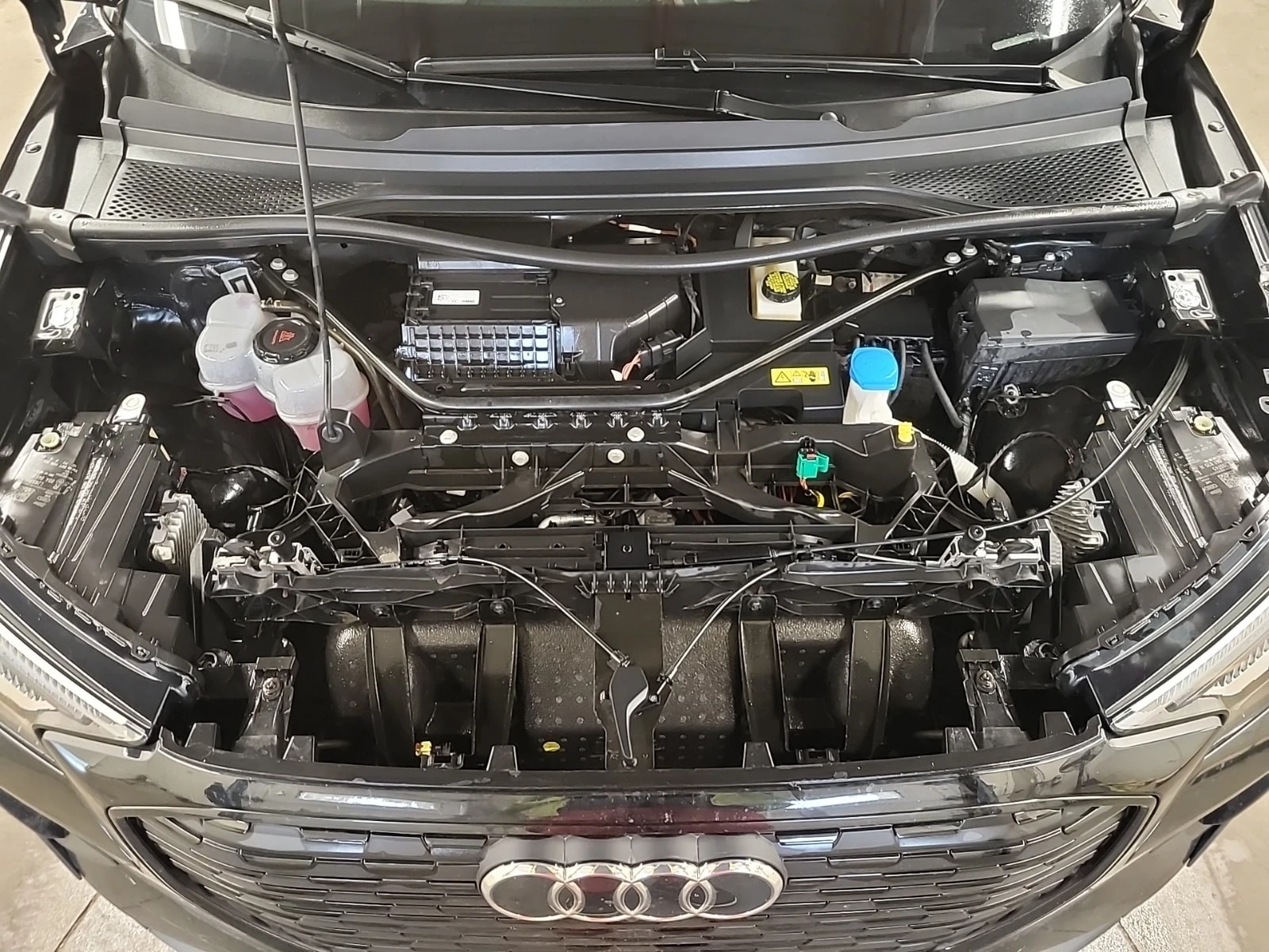 Audi E-Tron 55 QUATTRO / S-LINE / 360 / PANORAMA  , снимка 16 - Автомобили и джипове - 55847052