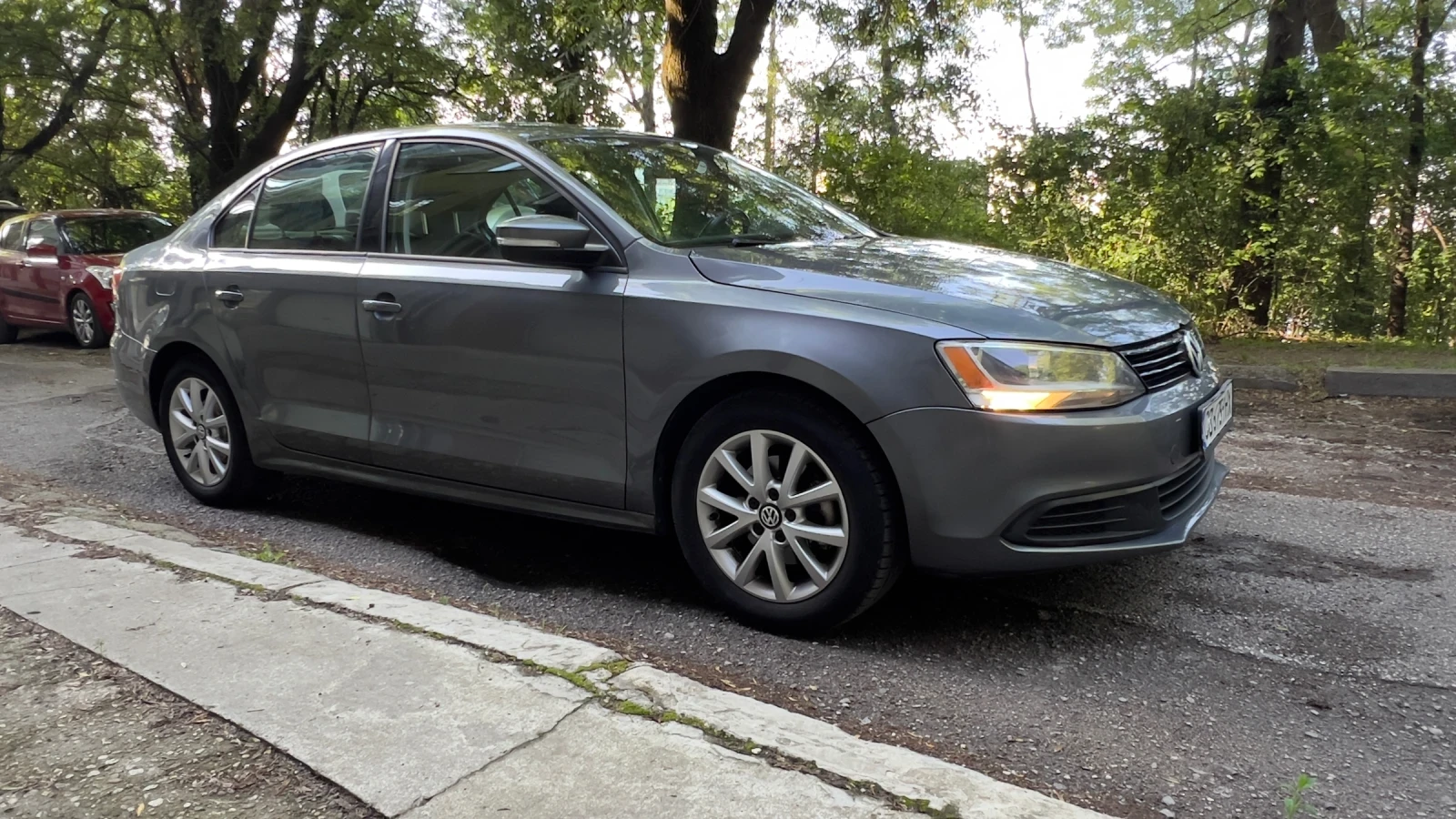 VW Jetta 2.5 SE, снимка 2 - Автомобили и джипове - 56106454