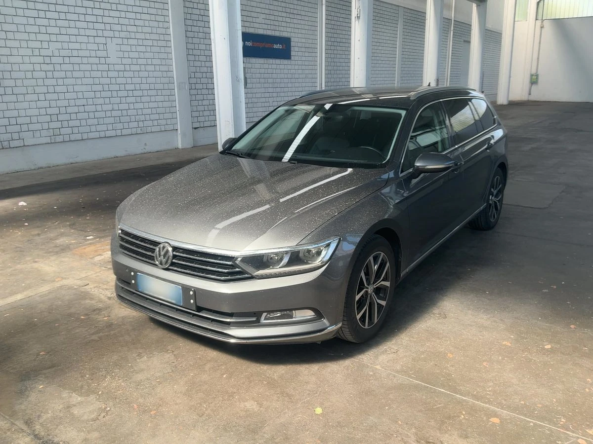 VW Passat 2.0TDi-DSG= DIGITAL* LED* КОЖА* DISTRONIC* ОБСЛУЖЕ
