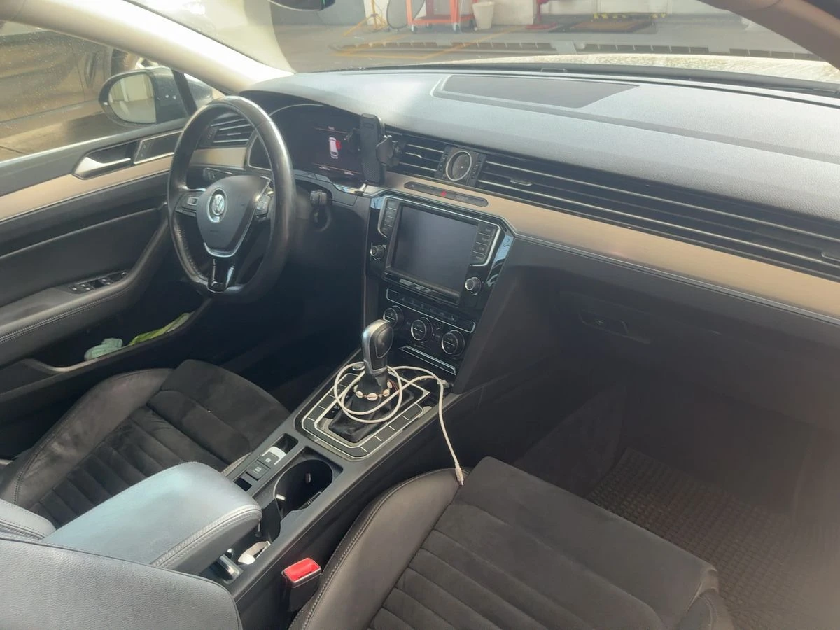VW Passat 2.0TDi-DSG= DIGITAL* LED* ����* DISTRONIC* NAVi | Mobile.bg � ����������� 10