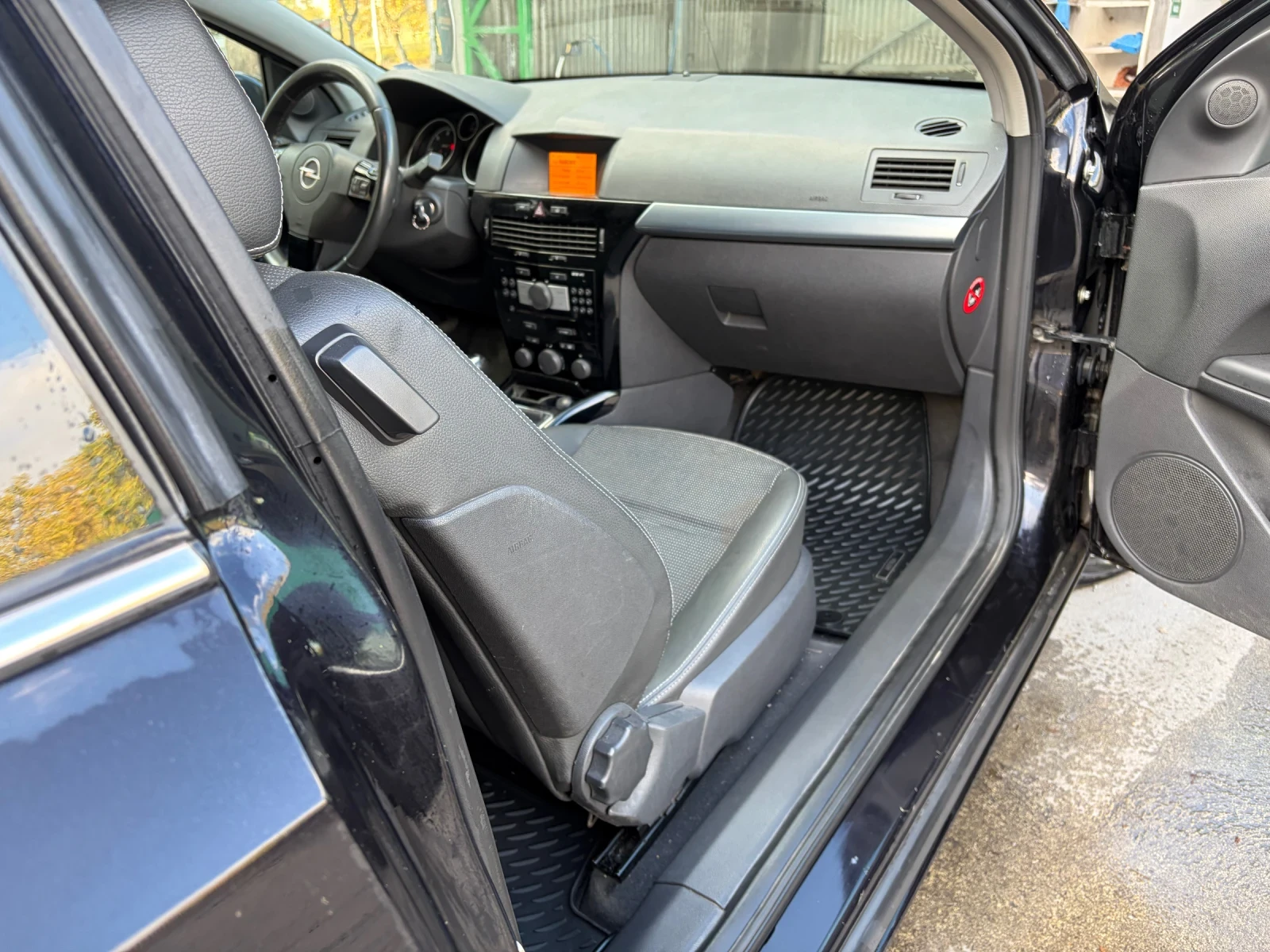 Opel Astra GTC  COSMO, снимка 8 - Автомобили и джипове - 56549781