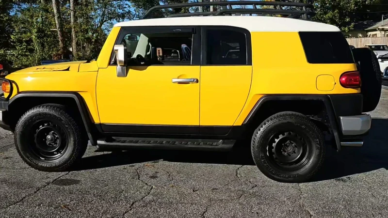 Toyota Fj cruiser Крайна Цена 32300лв до София, снимка 4 - Автомобили и джипове - 48553099