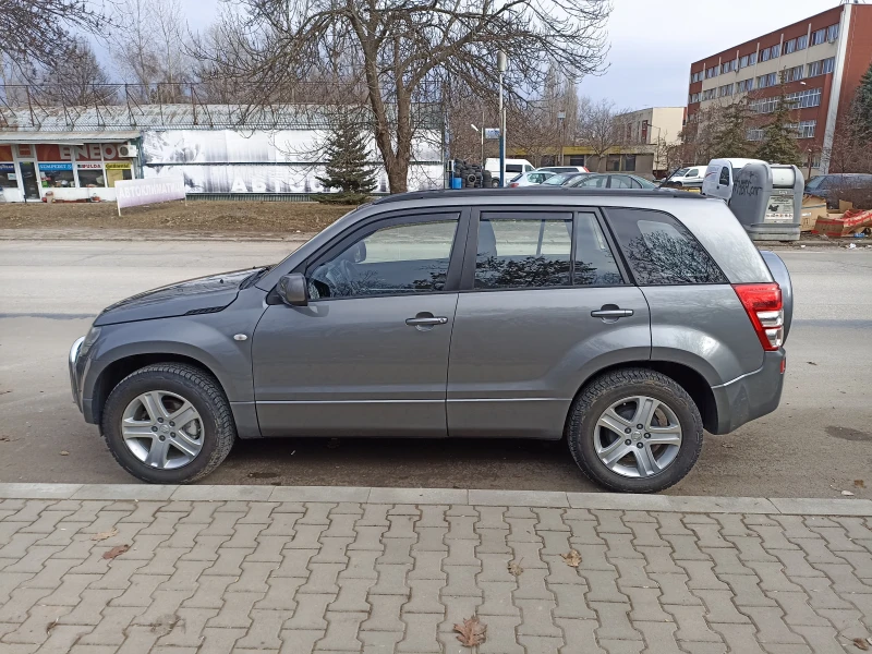 Suzuki Grand vitara 2.0, снимка 3 - Автомобили и джипове - 49145624