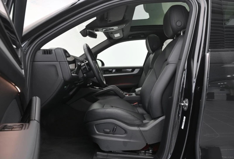 Porsche Cayenne V6/FACELIFT/BOSE/PANO/MATRIX/360/, снимка 9 - Автомобили и джипове - 51880505