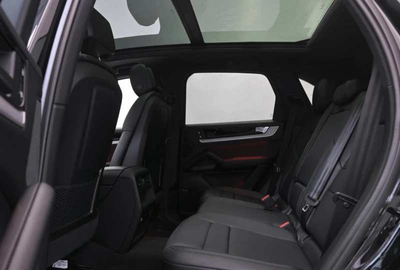 Porsche Cayenne V6/FACELIFT/BOSE/PANO/MATRIX/360/, снимка 17 - Автомобили и джипове - 51880505