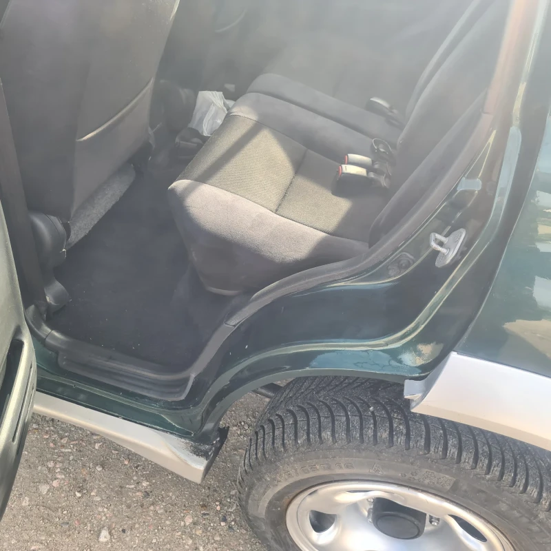 Suzuki Grand vitara, снимка 8 - Автомобили и джипове - 52548551