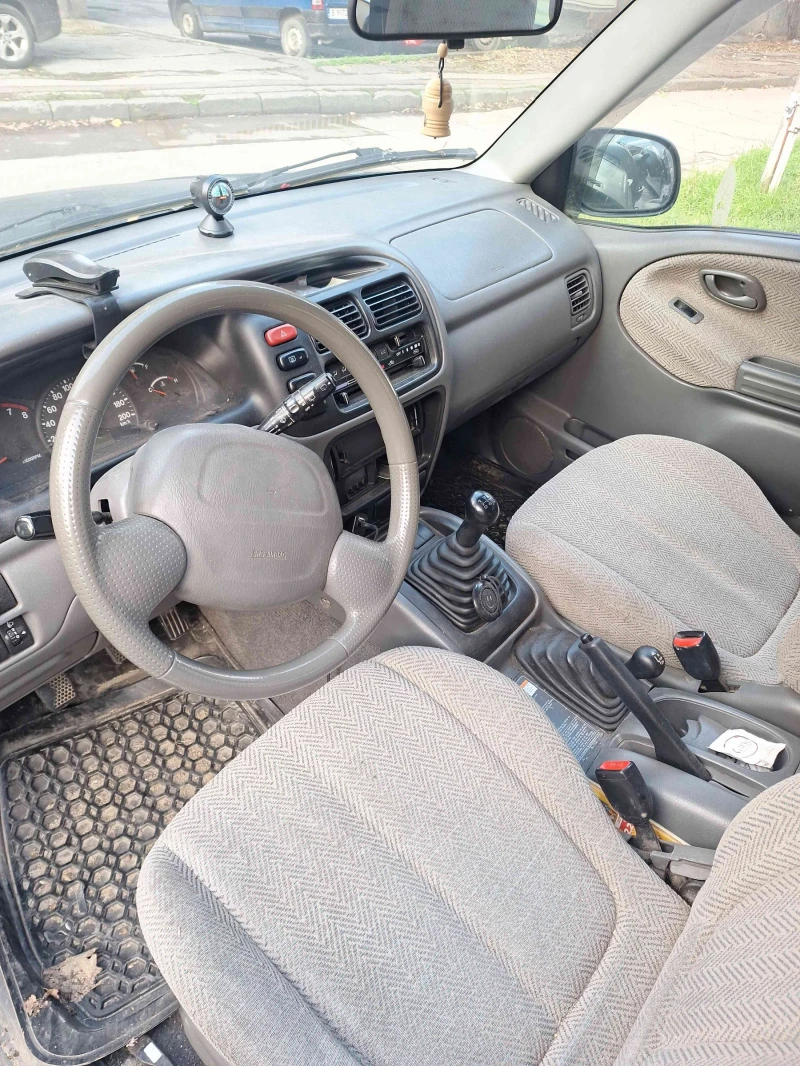 Suzuki Grand vitara 2, 0 128 к.с, снимка 9 - Автомобили и джипове - 52660672